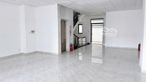cho thuê nhà 7x20m đường 37 5tầng giá 63tr có thang máy, máy lạnh
