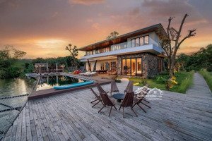 bán căn bt nghỉ dưỡng sân golf tam đảo, vĩnh phúc, full đồ có bể bơi, view sân golf, lh 0985893282