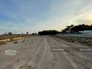 thiện chí bán nhanh đất phước khánh 1108m2 có đường điện, nước, oto vào tới đất
