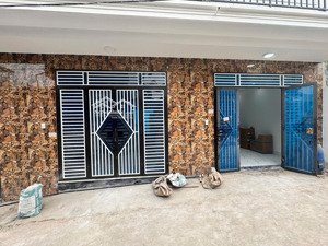 bán gấp nhà liền kề 3 tầng mới xây đẹp, full nội thất, oto vào tận đất quốc oai. lh: 0389587708