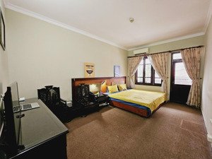 cho thuê phòng tại khách sạn kim liên, cách đh bách khoa 250m. 4.5 triệu, 35 m2, có ban công, thang