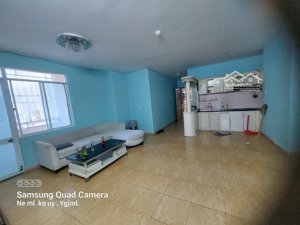 cho thuê căn hộ cc seaview, 100m2, 2pn, 2wc, 5tr/ tháng. liên hệ: 0976415622