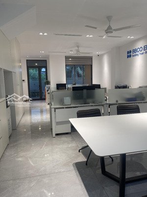 cho thuê nhà làm văn phòng cty tại khu lavila phước kiển dt 106m2 2tầng giá 20tr/ tháng