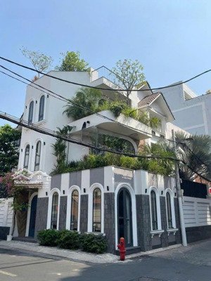 cho thuê siêu biệt thự thiết kế phong cách châu âu tại 49g phan đăng lưu, p7, phú nhuận