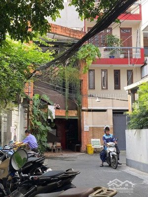 cho thuê mặt tiền chill chill trung tâm quận 3