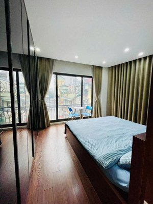 cho thuê căn hộ khép kín phố nguyễn sơn - full nội thất - ô tô đỗ cửa