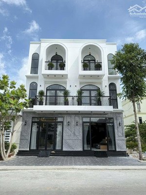 hótttttt - bán nhà liền kề 8x25 full nội thất - full công năng