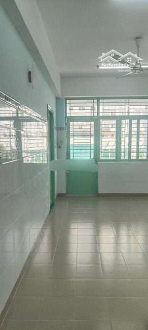 bán chung cư phú thọ quận 11, diện tích 68m2 - 2pn, có sổ hồng, giá 2,880 tỷ. liên hệ 0384015896 mỹ