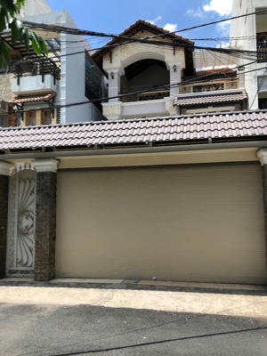 chủ nhà định cư mỹ bán gấp căn biệt thự tâm huyết 173m2 ngang 8m có sân vườn