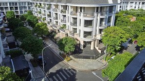 chính chủ cho thuê 03 căn nhà đã hoàn thiện 5x20m-5x22m-7x20m full máy lạnh, hầm+4lầu vạn phúc city