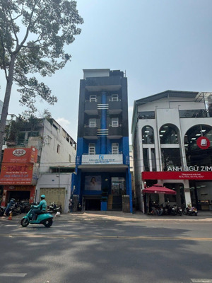 góc 2mt an dương vương ,p.3 ,q.5 -dt:7m x18m -cn:107m2 -kc:hầm+5tầng+ tm -hđt: 180tr/th -giá 68 tỷ