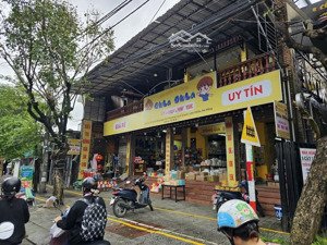 bán toà nhà 7 tầng x700m2 3 mặt tiền thanh khê,đà nẵng.diện tích : đất 1.402m2 full đất ở lâu dài