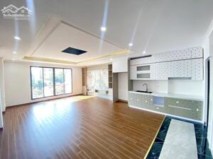 Bán nhà mặt phố Yên Lãng 65m2 vỉa hè rộng 2 mặt thoáng 23 tỷ