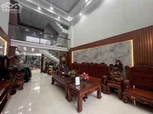 011TB – Bán nhà hẻm tải Phạm Văn Bạch, 110m2 ngang 5m, 4 tầng 4PN, SHR, NHỈNH 13.2 tỷ TL