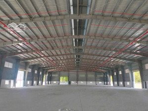 xưởng tân uyên mới 100% giấy tờ đầy đủ. 4500m pccc tự động, điện 400kva . sx nhiều ngành nghề