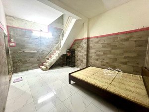 cho thuê nhà chính chủ số 68 ngách 264/15 âu cơ, nhật tân, tây hồ, hà nội