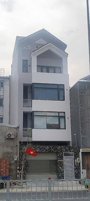 cho thuê nhà 122a đặng văn ngữ quận phú nhuận gần ngã tư lê văn sỹ.