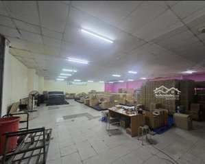 cho thuê kho,xưởng 650m đẹp y hình, có sẵn vp làm việc đ.lũy bán bích