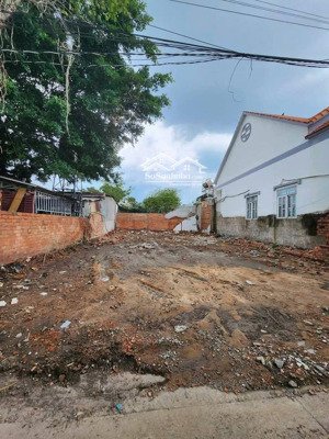 cần ra nhanh lô đất đường bùi ngọc thu 100m2 - giá 1 tỷ 200, shr ngay tt thủ dầu một