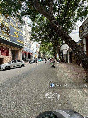 bán nhà 3 tầng mặt tiền hồng bàng, khu bàn cờ tttp nha trang. gần biển. khu phố hàn sầm uất