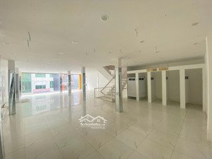 cho thuê nhà mặt tiền bùi thị xuân, p.2, đà lạt vị trí đắc địa trung tâm làm showroom