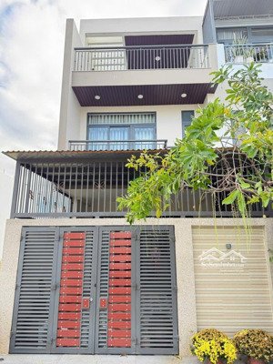 cho thuê nhà nha trang mới, đẹp 3 tầng 3 ngủ có nội thất giá 22 triệu/tháng kđt mỹ gia