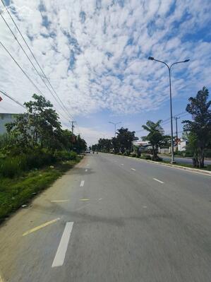 Bán đất mặt tiền nguyễn văn cừ chiều ngang 20m