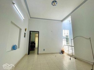 nhà mặt tiền đường vạn kiếp nha trang giá 7,5 tỷ