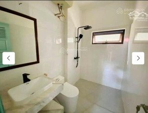 cho thuê nhà 2 mặt thoáng, 7 phòng ngủ, tây hồ