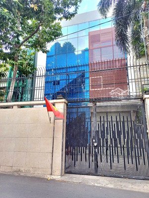 nhà hxh 8m nguyễn văn trỗi 10x20m trệt 2 lầu 6 phòng lớn giá 75 triệu