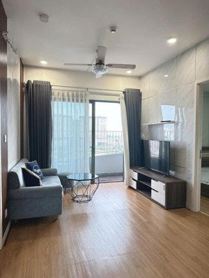 cho thuê căn 2pn full nội thất giá chỉ 13.5triệu/tháng view sông thoáng mát. lh: 0907705498