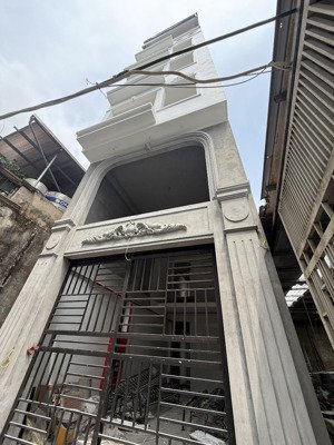 bán nhanh ccmn 65m 12phòng khép kín tại phú lãm hà đông .
giá 10.5ty