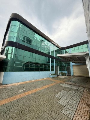 free tiền thuê 1 tháng - mặt tiền hồ bá phấn - quán cafe dưới tòa văn phòng - 80m2 - dân cư đông