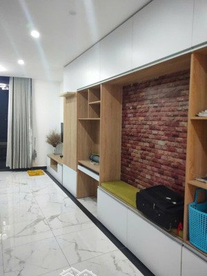 cho thuê căn hộ - 2 phòng ngủ - mặt tiền đường trần hưng đạo - phường 10 - đà lạt
