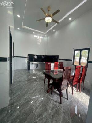 Kẹt Ngân Hàng Chủ bán Gấp Ngôi Nhà cấp 4 Khu An Ngãi giá Chỉ 1ty3