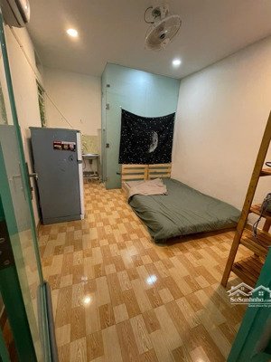 cho thuê phòng giá rẻ ngay trung tâm quận 10 như hình free 1 xe - không chung chủ