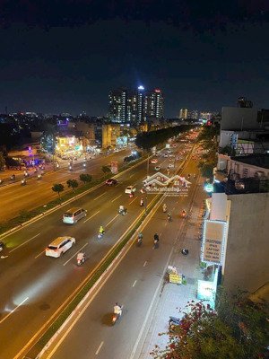 bán siêu phẩm toà nhà chdv 187 phạm văn đồng, p1, gò vấp