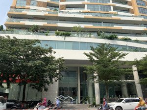 bán sàn thương mại văn phòng water mark lạc long quân giá siêu hời