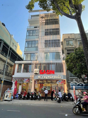 bán tòa nhà góc 2 mt đường thương hiệu quận 3 dt 12.5x16m - hđt: 220 triệu/tháng 5 lầu - giá: 45 tỷ
