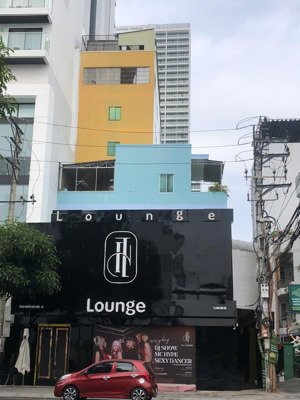 mt nguyễn thị minh khai, ngang 7m, cách biển 500m. giá đầu tư 32tỷ