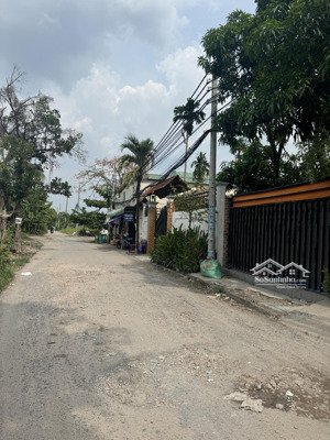 cho thuê nhà cấp 4 mặt tiền đường 28, linh đông, dt 270m2 giá 20tr/ tháng