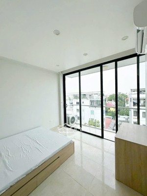 cho thuê nhà mặt phố gia thượng, ngọc thụy full nội thất chỉ việc vào ở