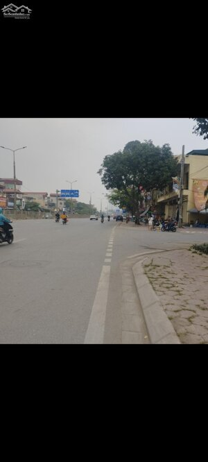 NHÀ ĐẸP DÂN XÂY VÀO Ở NGAY - GẦN HUYỆN ỦY THANH TRÌ - 40M2 CHỈ NHÚ 7TỶ!