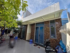 căn hộ dịch vụ, thu nhập ~30triệu/tháng - linh chiểu, thủ đức - 180m2- hơn 8tỷ