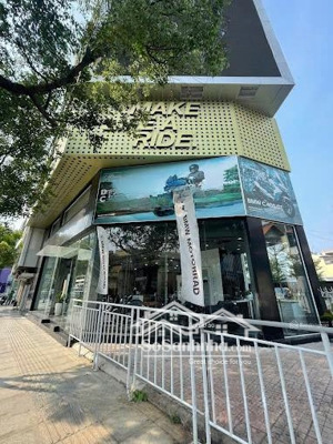 cho thuê nguyên tòa nhà mặt tiền đường ba tháng hai q10 gần vòng xoay dân chủ