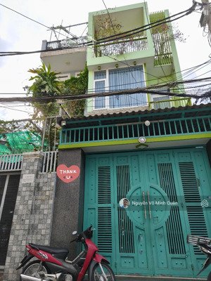 nhà đẹp 3 tầng ở ngay.cách chợ phạm văn bạch p15 tân bình chỉ 20m.dt 4.2mx24m.hẻm ô tô.chỉ 7.7 tỷ
