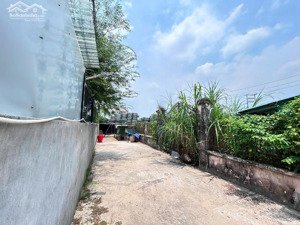 lô đất tân hiệp, hóc môn; dt 914m2 (300m2 tc) có sẵn 2 sổ; phù hợp xây dựng, đầu tư; giá 14 tỷ
