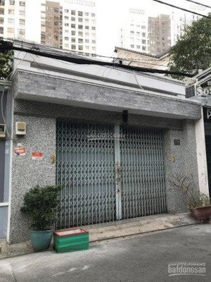 cho thuê mặt bằng đựng hàng kinh doanh 98m2 - hẻm xe hơi - giao thông thuận tiện gần chợ