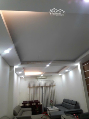 cho thuê nhà hẻm 3m nguyễn duy dương, p.4, q.10 giá 6,5tr