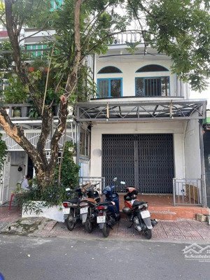 bán nhà 2 tầng mặt tiền đường trần bình trọng, tân tiến, nha trang. thuận tiện kinh doanh